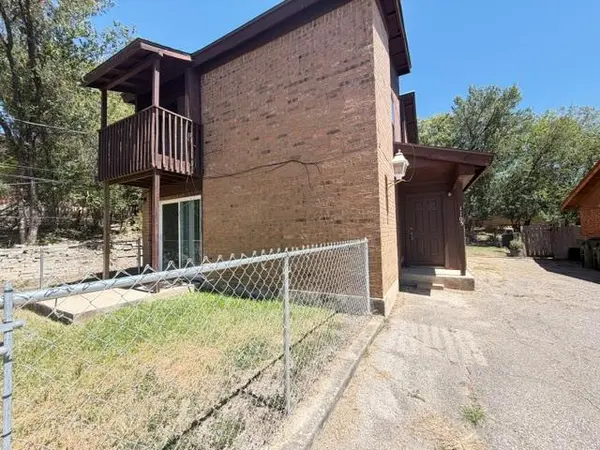 1103 Marlton ST, San Marcos, TX 78666