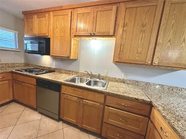 601 W 11th ST #215, Austin, TX 78701