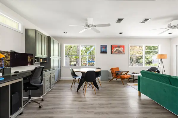 8800 Parkfield DR, Austin, TX 78758