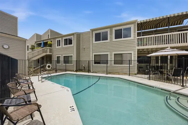 5801 Thunderbird ST #B-22, Lago Vista, TX 78645