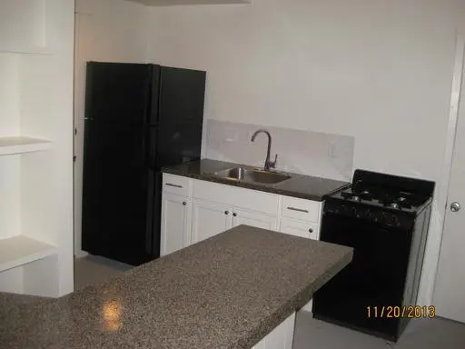 302 E 30th ST #B, Austin, TX 78705