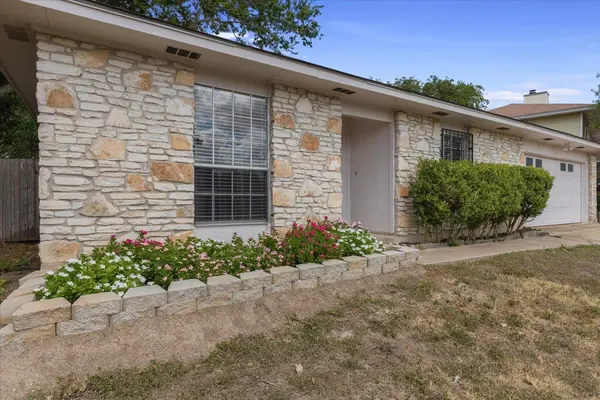 8200 Furness DR, Austin, TX 78753