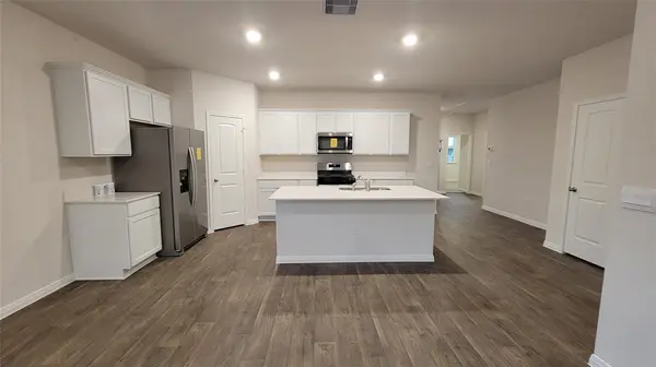 179 Sweetwater DR, Kyle, TX 78640