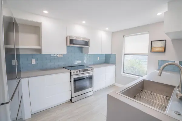 8200 Neely DR #209, Austin, TX 78759