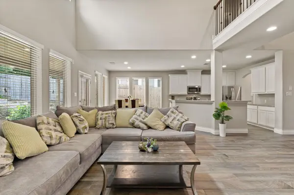 180 Santa Maria ST, Georgetown, TX 78628