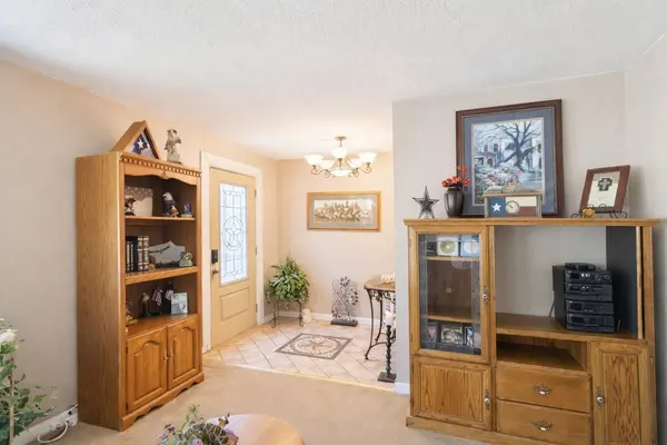 8900 Lone Tree DR, Manor, TX 78653