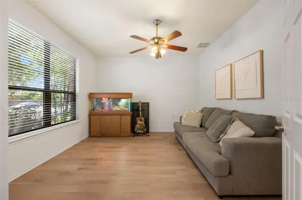 6317 Baythorne DR, Austin, TX 78747