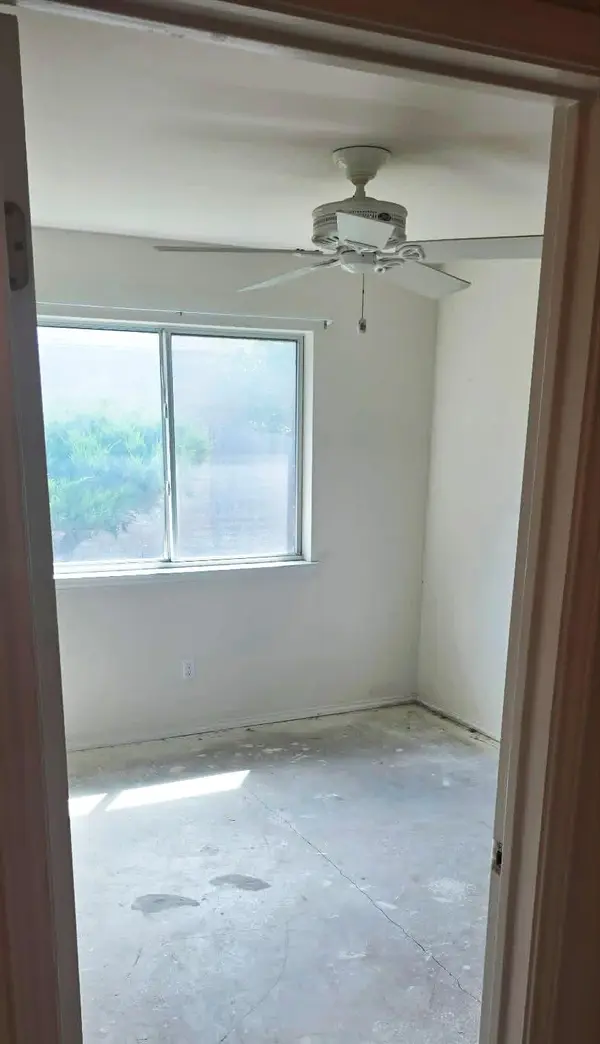 407 MCCARTHUR DR, Leander, TX 78641