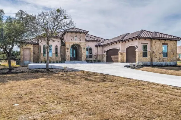 20 County Rd 456, Coupland, TX 78615