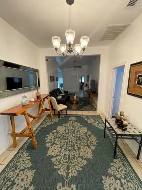1500 E 2nd ST, Austin, TX 78702
