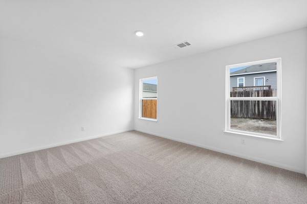 100 Captain Dooley LN, Jarrell, TX 76537