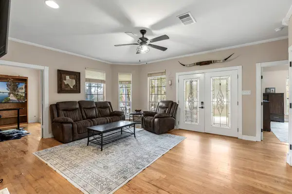 771 Hillje RD, Kingsbury, TX 78638