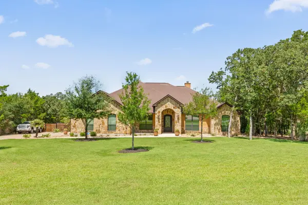 110 Long Bow CV, Bastrop, TX 78602