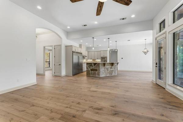 110 Long Bow CV, Bastrop, TX 78602