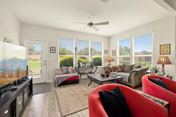 107 Rockport ST, Georgetown, TX 78633