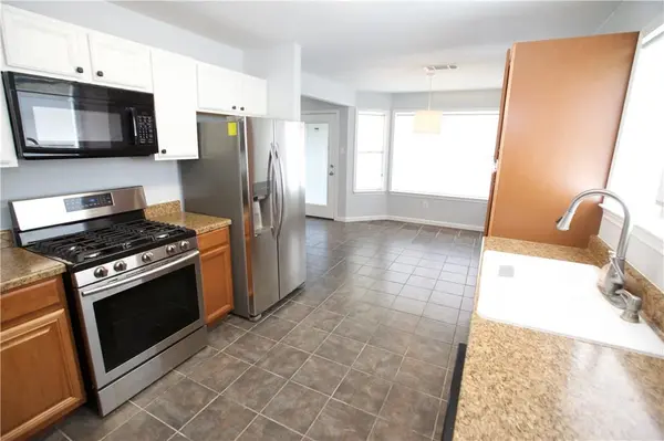 1314 Garden Path DR, Round Rock, TX 78664