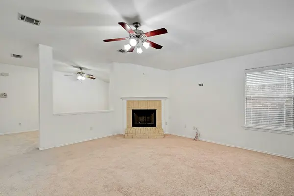 8605 Ganttcrest DR, Austin, TX 78749