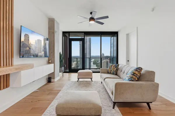 84 N East Ave #3810, Austin, TX 78701