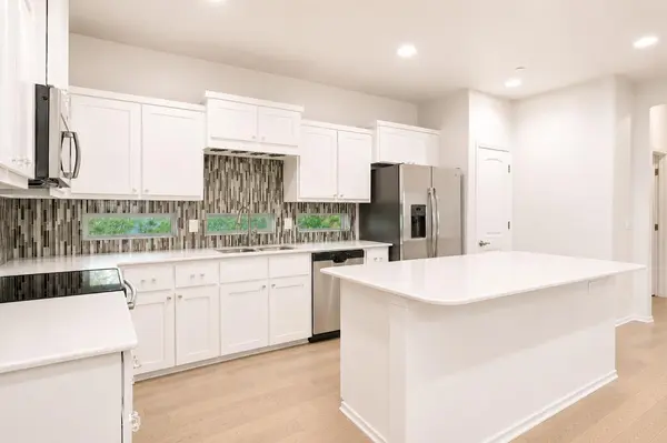 208 Birch Oak LN, Georgetown, TX 78628