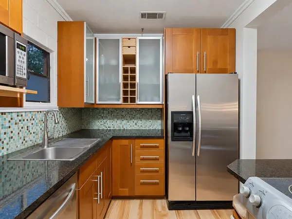 412 W Croslin ST, Austin, TX 78752