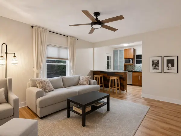 412 W Croslin ST, Austin, TX 78752