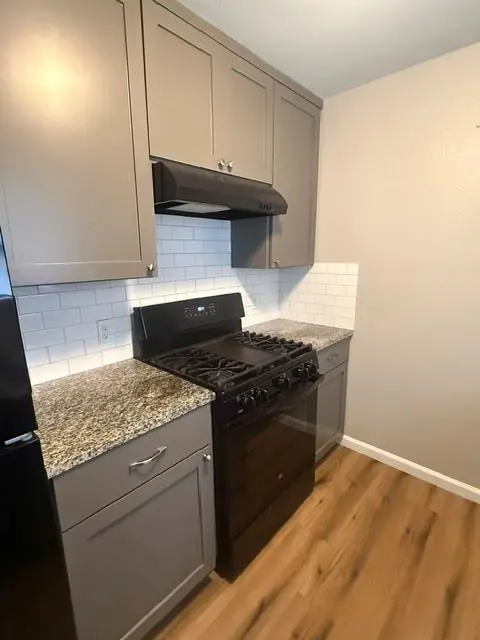 703 San Saba ST, Lockhart, TX 78644