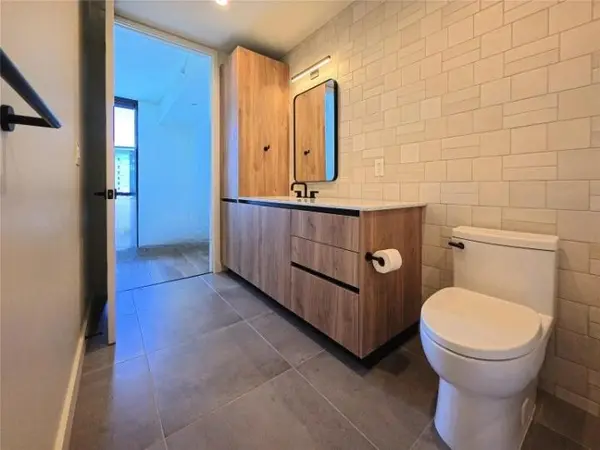 84 East Ave #3808, Austin, TX 78701