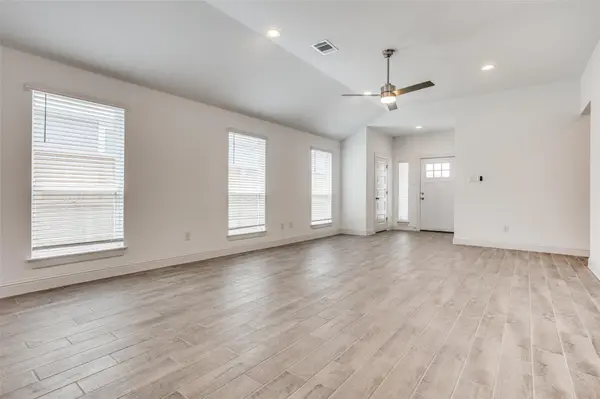 11301 Lago De Garda DR, Austin, TX 78747
