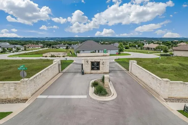 1929 Art Adams WAY, Spicewood, TX 78669