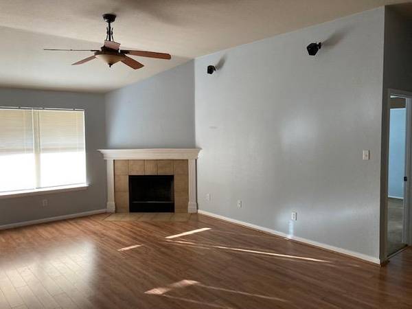 220 Gainer DR, Hutto, TX 78634