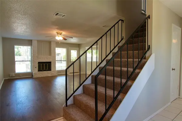 1809 Fawn Ridge TRL, Round Rock, TX 78681