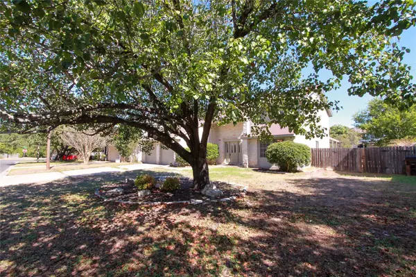 1809 Fawn Ridge TRL, Round Rock, TX 78681