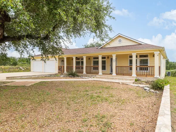 1110 Oakwood LOOP, San Marcos, TX 78666