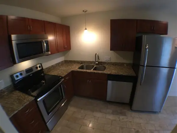 2800 Cole ST #104C, Austin, TX 78705