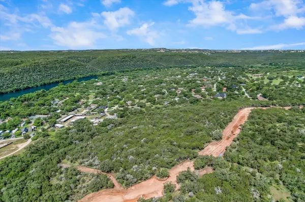 902 Quinlan Park RD, Austin, TX 78732