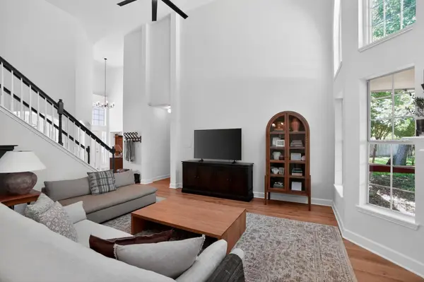 300 N Carriage Hills DR, Georgetown, TX 78626
