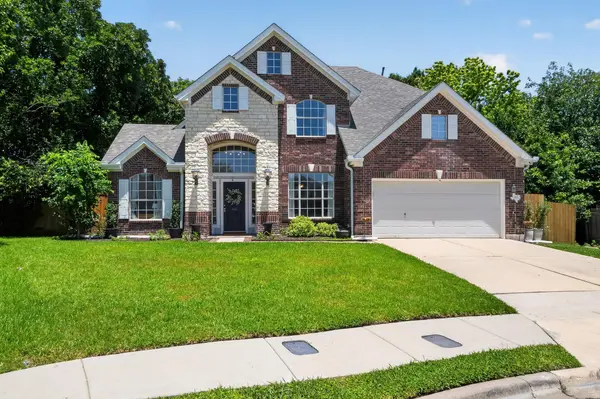 300 N Carriage Hills DR, Georgetown, TX 78626