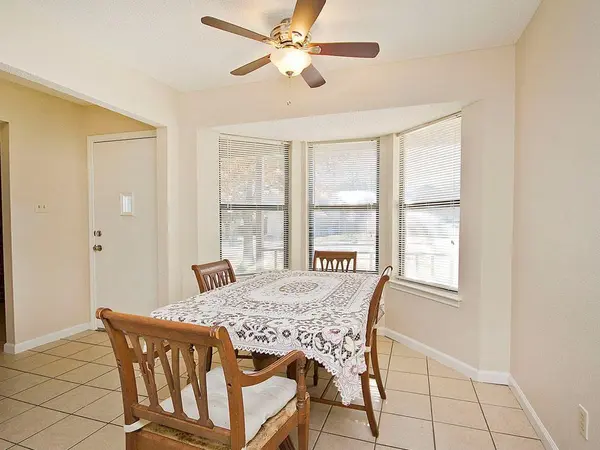 904 Norwell LN, Pflugerville, TX 78660