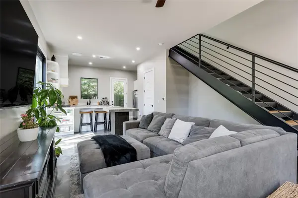 706 Valdez ST #2, Austin, TX 78741