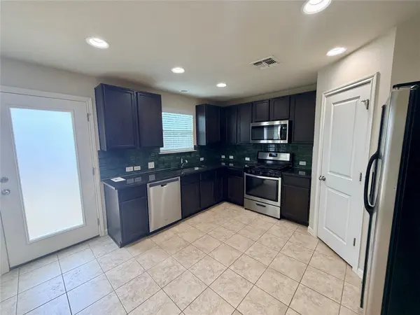 1010 Sand Post PL, San Marcos, TX 78666