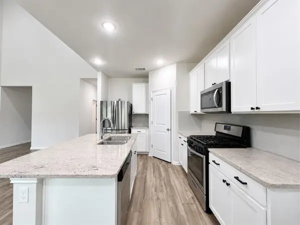 1600 Longhorn Ranch DR, Leander, TX 78641