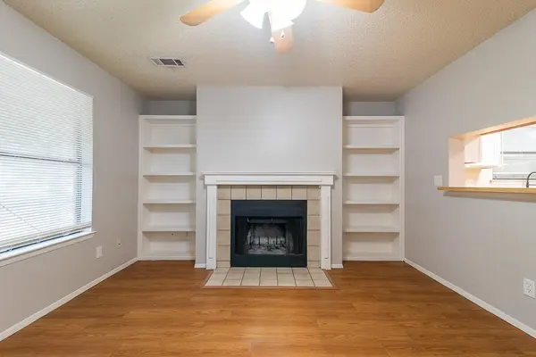 2906 Jadewood CT #B, Austin, TX 78748