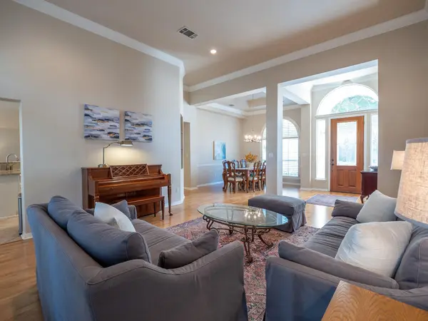 17200 PONCHO SPRINGS LN, Austin, TX 78717