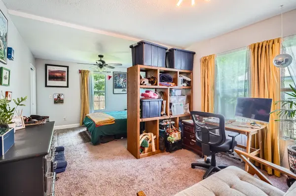 5605 Tura LN, Austin, TX 78721