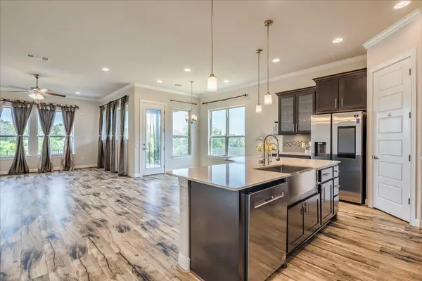 709 Kingston PL, Cedar Park, TX 78613