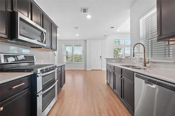 7910 Lennon DR, Austin, TX 78744