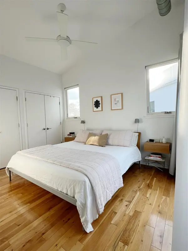 1204 Woodland Ave #B, Austin, TX 78704