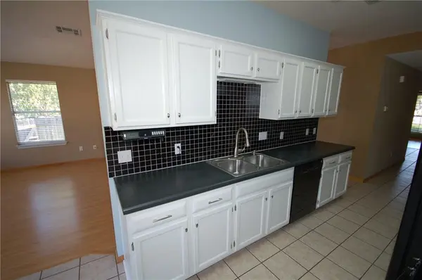 1202 Pathfinder WAY, Round Rock, TX 78665