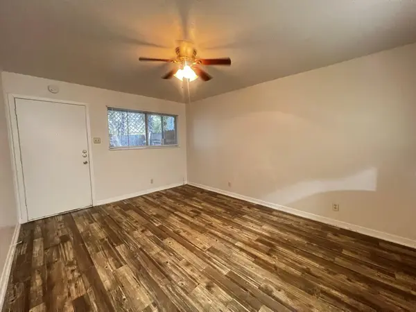 1037 E 44th ST #205, Austin, TX 78751
