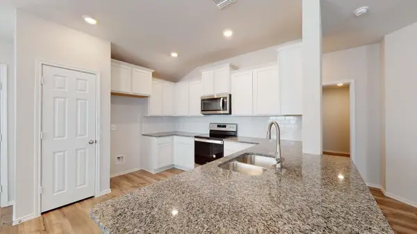 421 Creekfall RD, Burnet, TX 78611